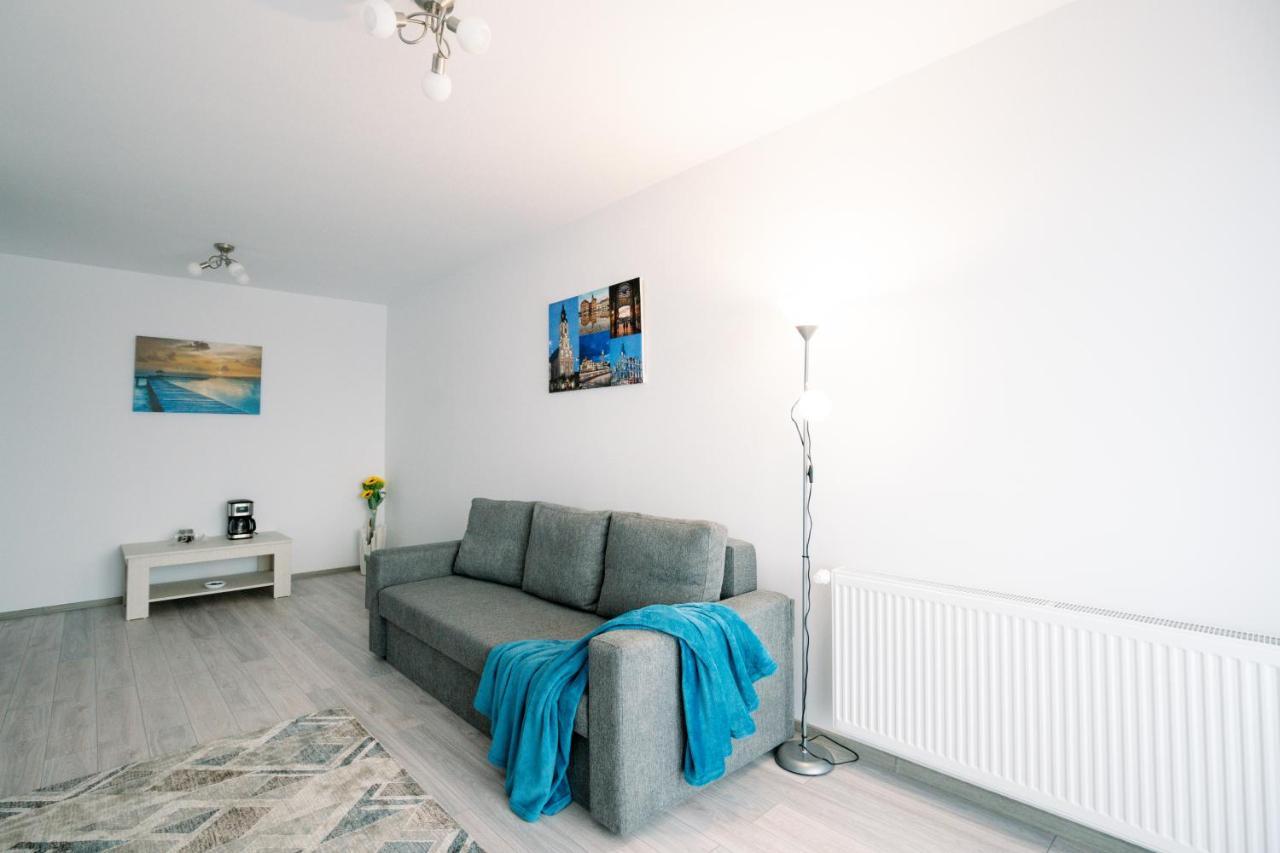 Peace House Appartement Oradea Buitenkant foto