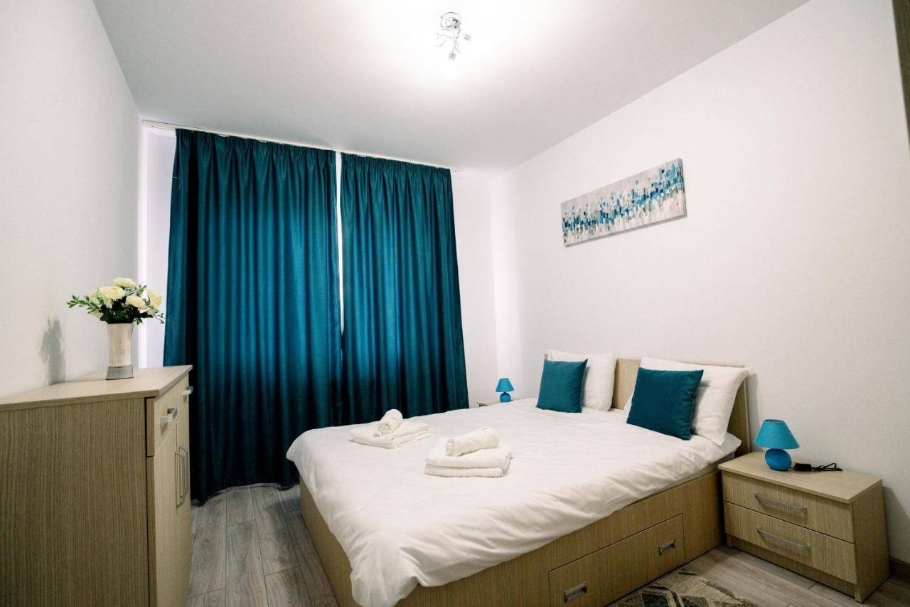 Peace House Appartement Oradea Buitenkant foto